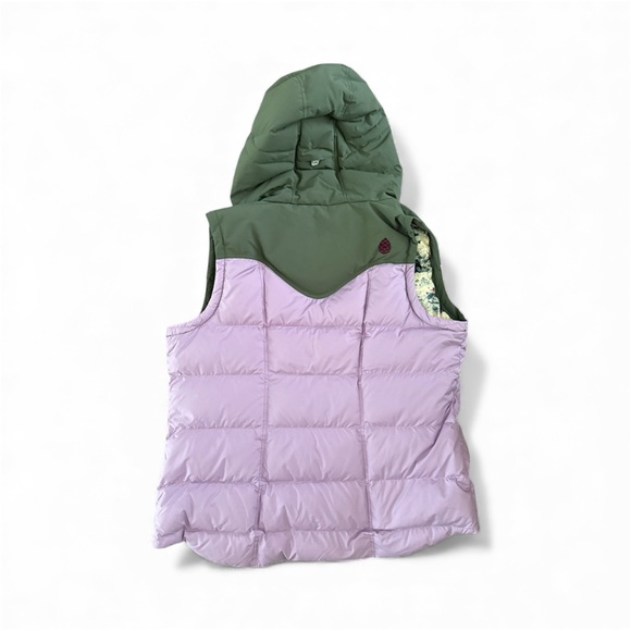 NWT Stio Women’s Puffer Vest - Lavender and Forest Green - Picture 2 of 6